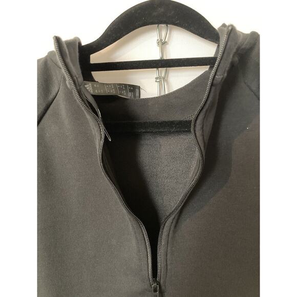 Adidas Black Crop Sweatshirt 10 Inch Up on Back of Neck NWOT Size XS - Picture 5 of 6